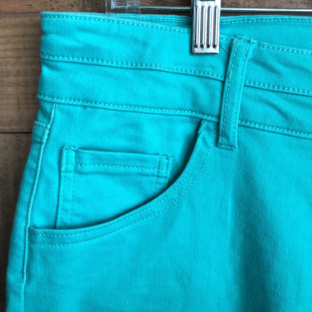 Arizona Jean Co. Midi Shorts Size 20 1/2 plus - Picture 4 of 10